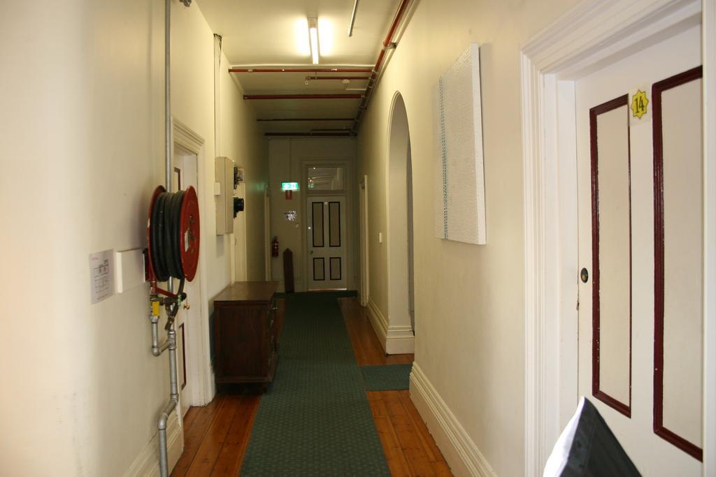 Arthouse Hostel Launceston Rum bild